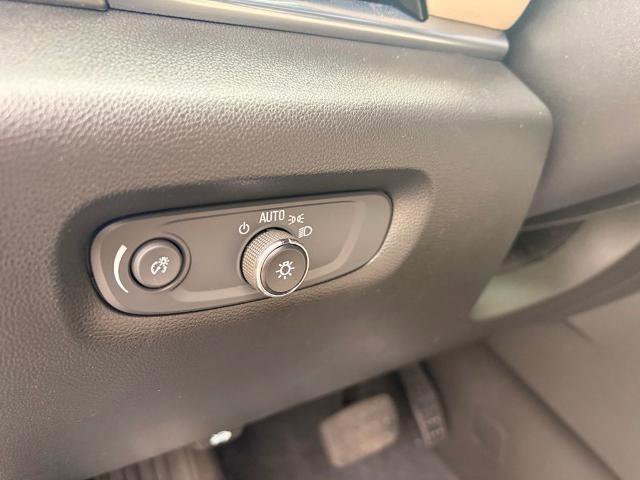 Used 2023 Chevrolet Traverse LS w/ Safety Package image 17