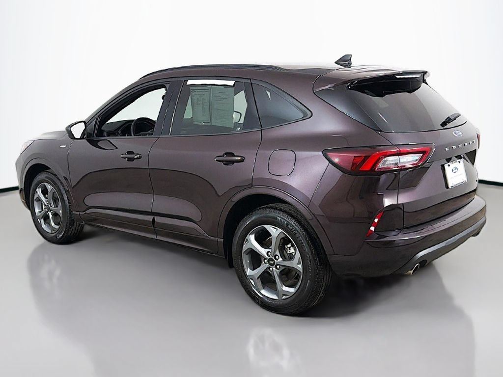 Certified 2023 Ford Escape ST-Line AWD/4WD image 8