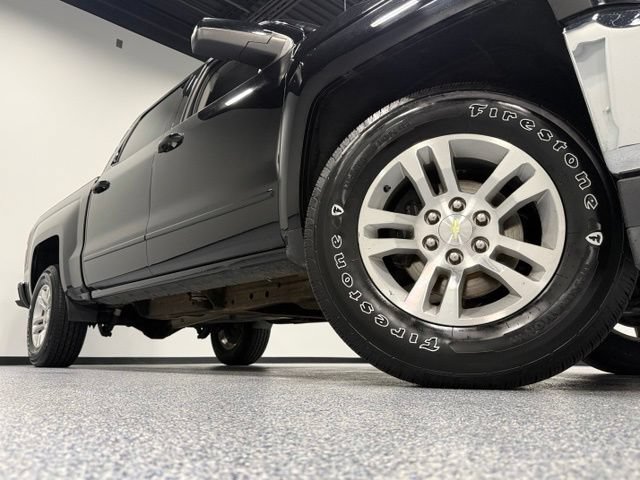 Used 2018 Chevrolet Silverado 1500 LT w/ All Star Edition AWD/4WD image 3