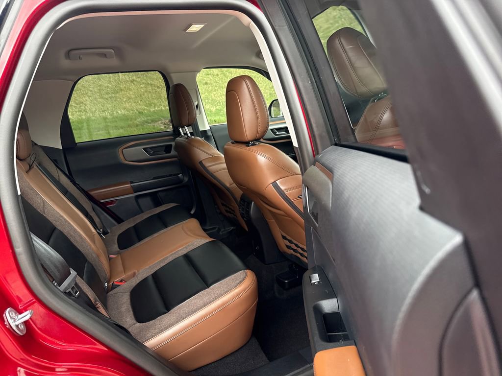 Certified 2025 Ford Bronco Sport Outer Banks w/ Outer Banks Tech Package+ AWD/4WD image 27