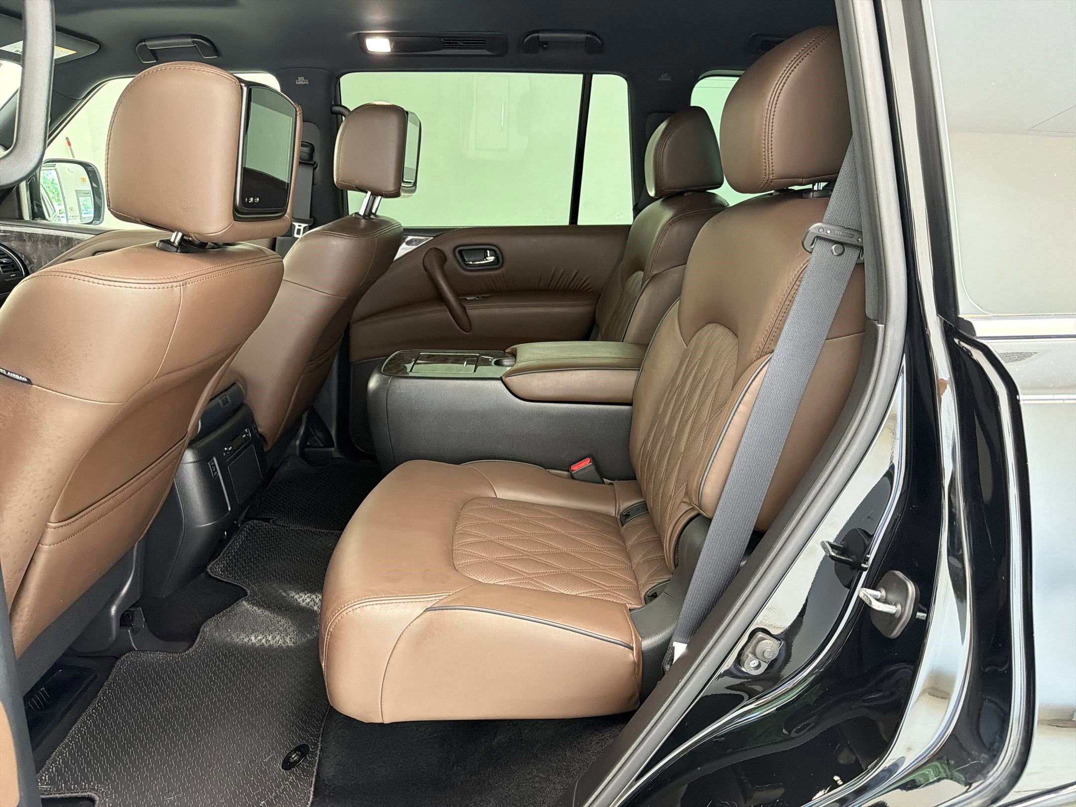 Used 2023 Nissan Armada Platinum w/ Captain's Chairs Package image 15