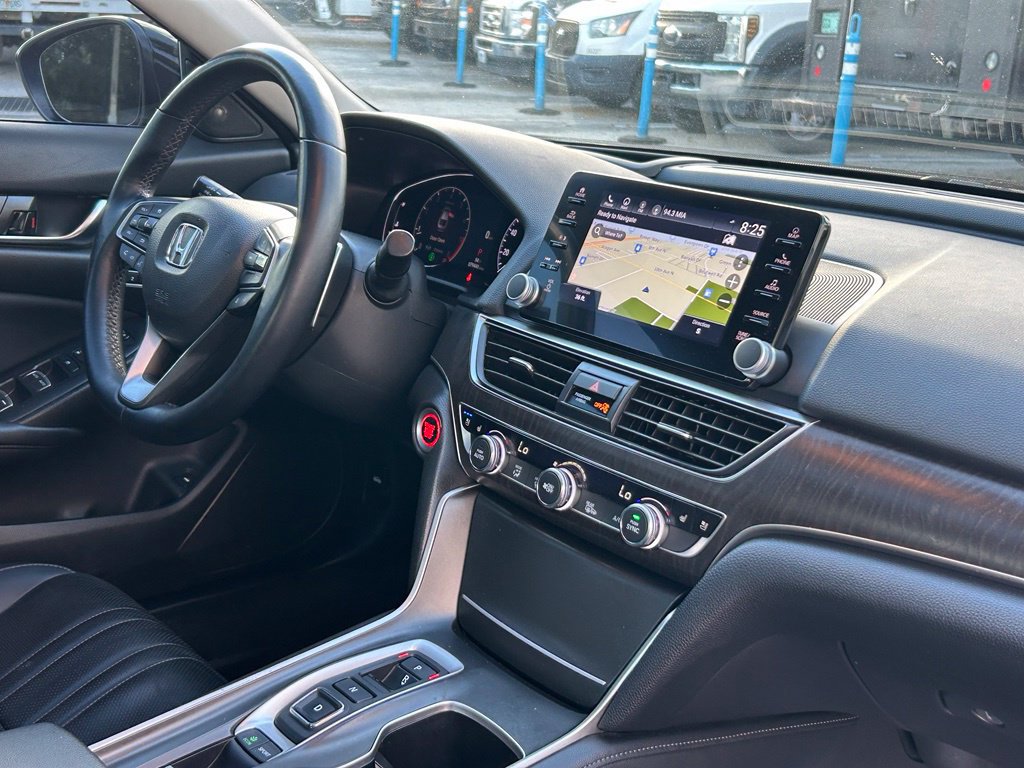Used 2021 Honda Accord Touring image 28