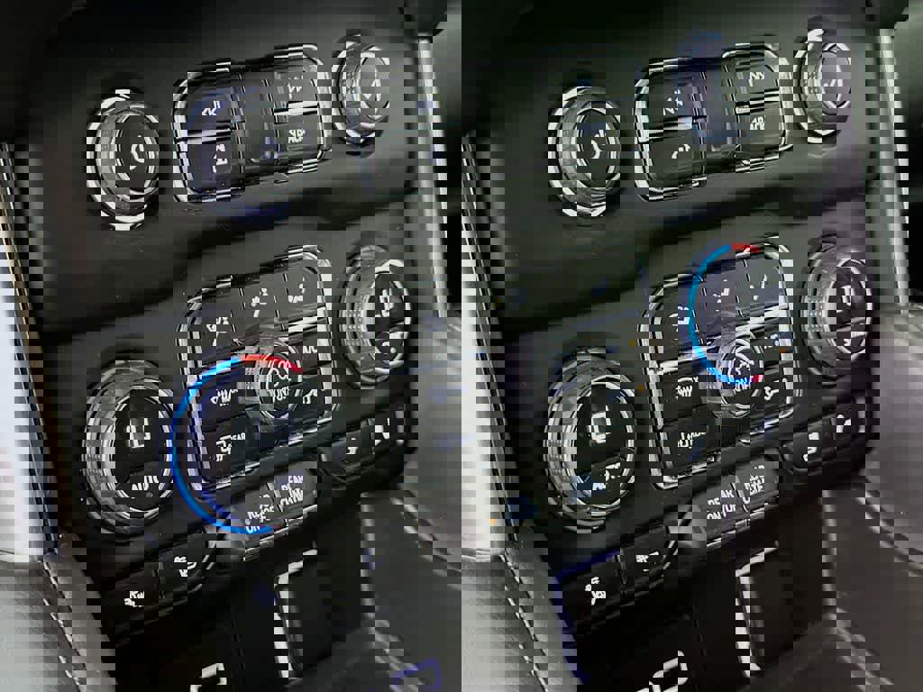 Used 2023 Chevrolet Tahoe Z71 image 18