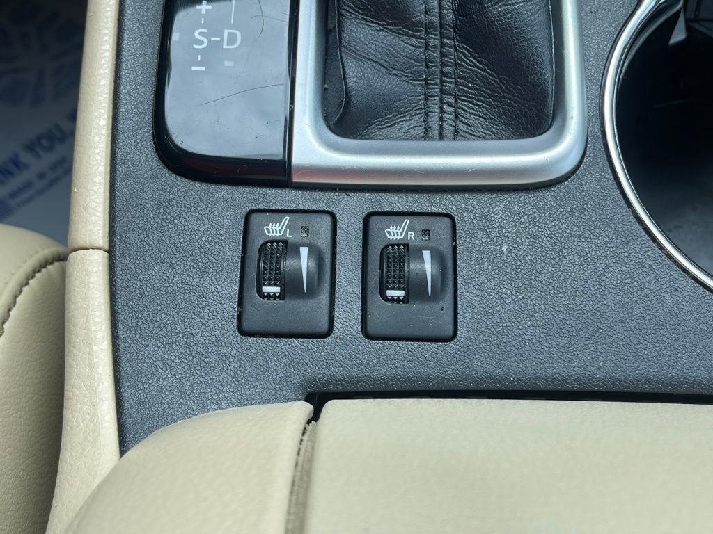 Used 2019 Toyota Highlander XLE AWD/4WD image 40