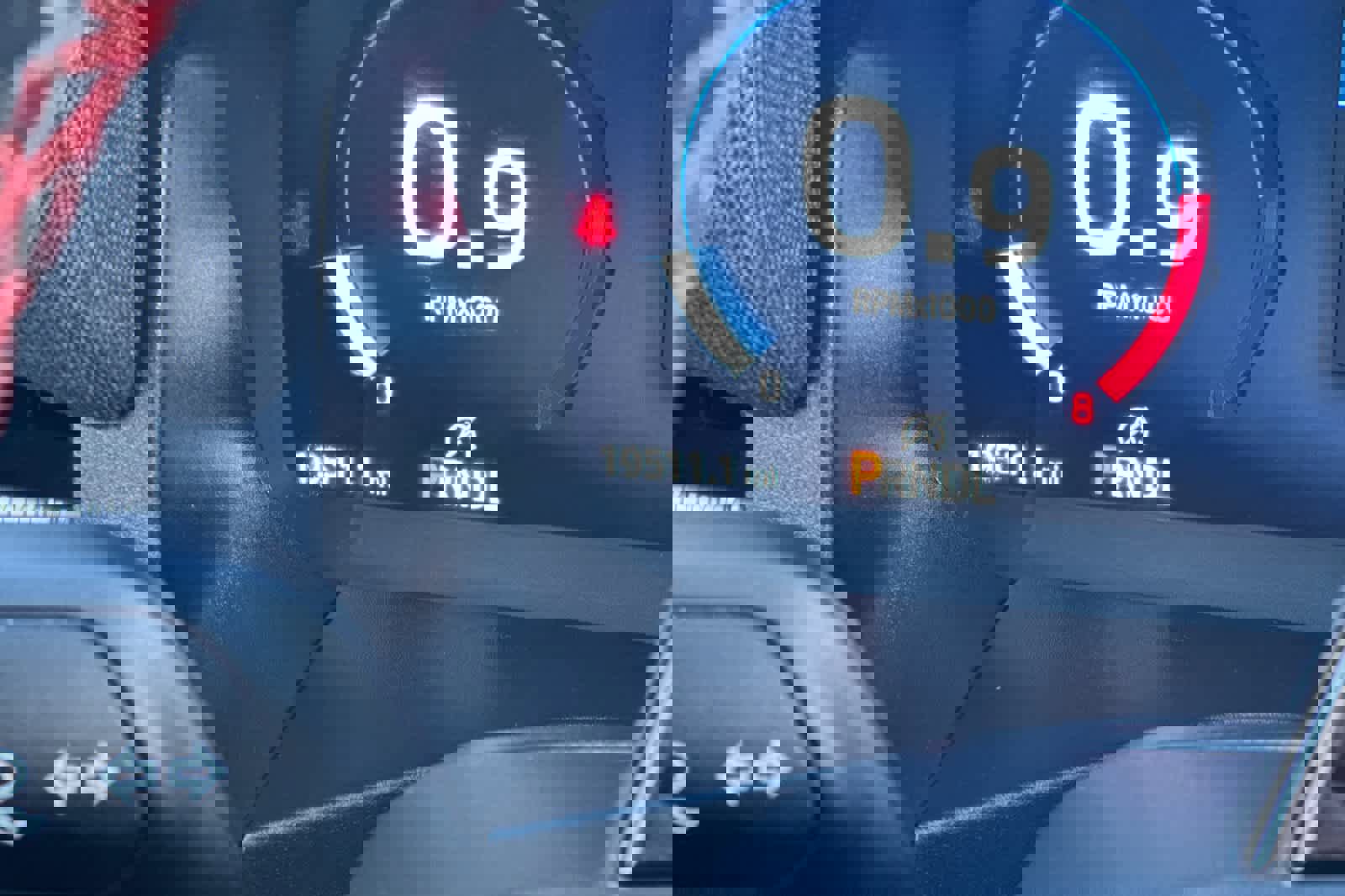 Certified 2025 Ford Explorer ST-Line w/ ST-Line Street Pack image 27