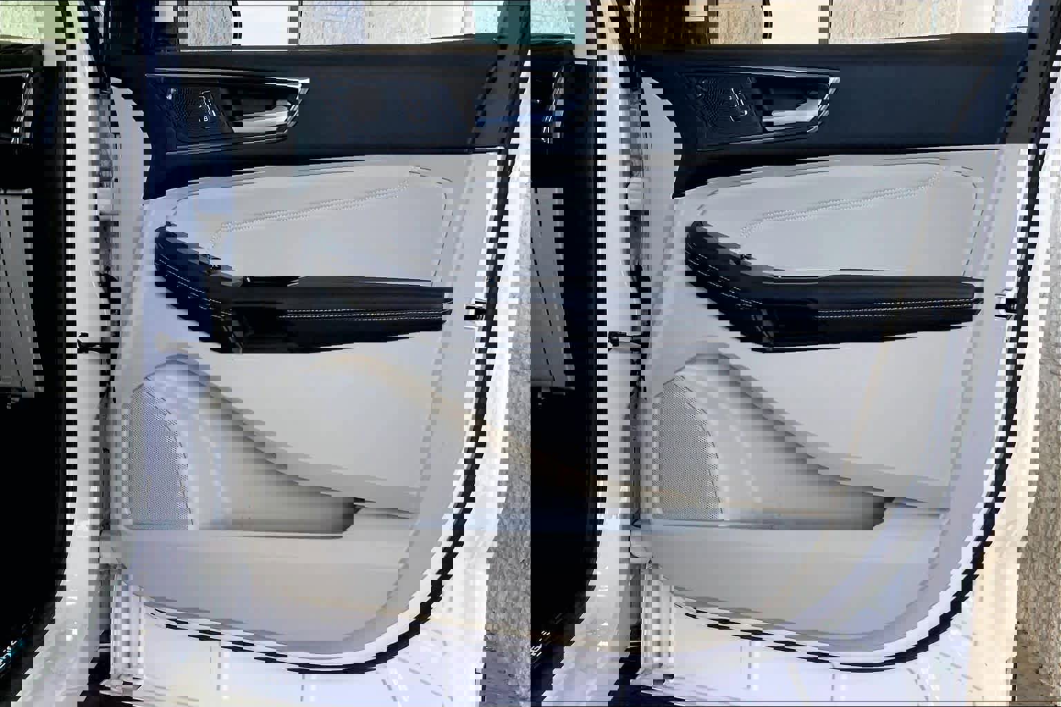 Certified 2019 Ford Edge Titanium w/ Equipment Group 301A image 22