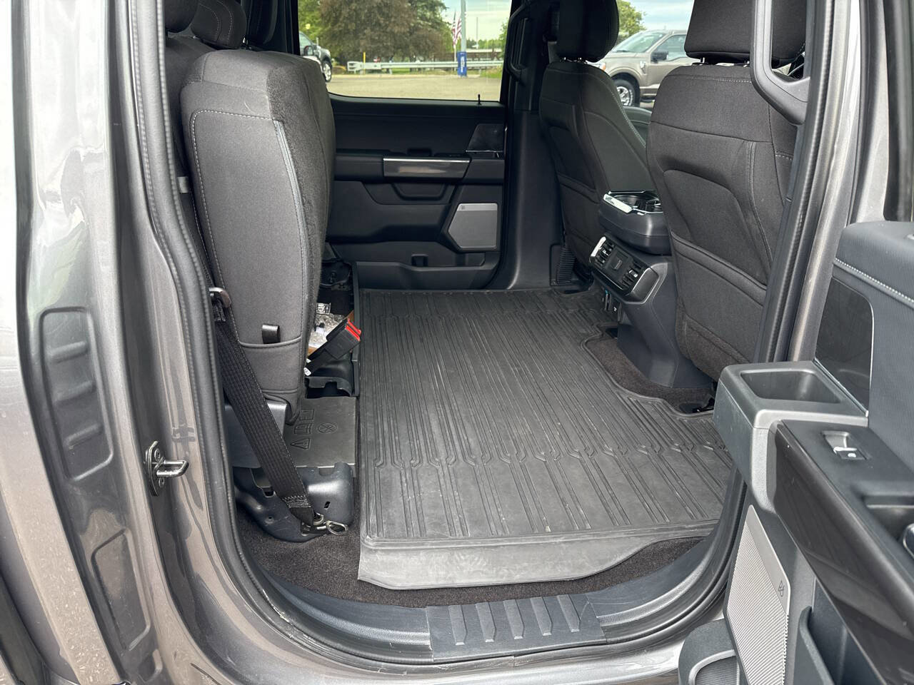 Certified 2021 Ford F150 XLT w/ Equipment Group 302A High image 23