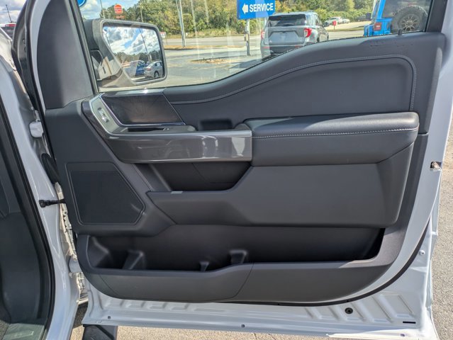 Certified 2022 Ford F150 XLT w/ Equipment Group 302A High image 31