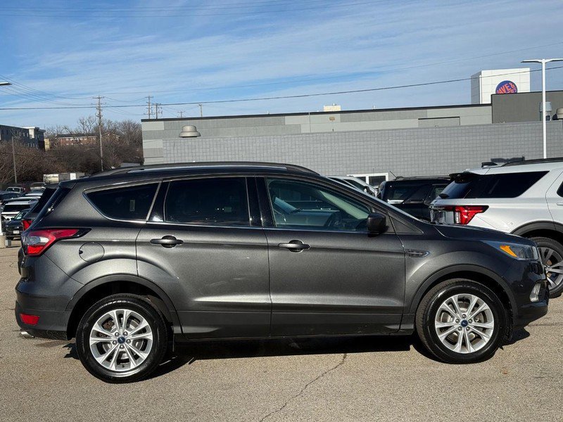 Certified 2018 Ford Escape SE w/ SE Sync 3 Package image 5