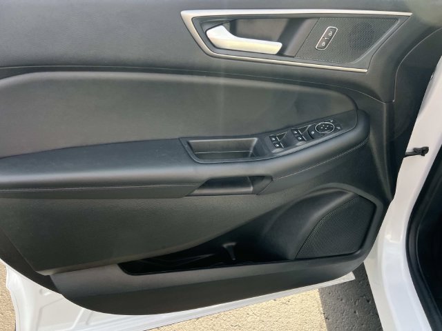Certified 2024 Ford Edge SEL w/ Convenience Package AWD/4WD image 17