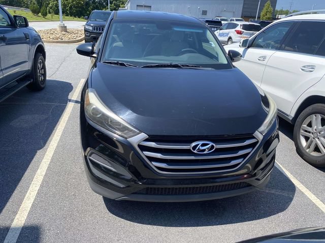 Used 2018 Hyundai Tucson SE FWD image 2
