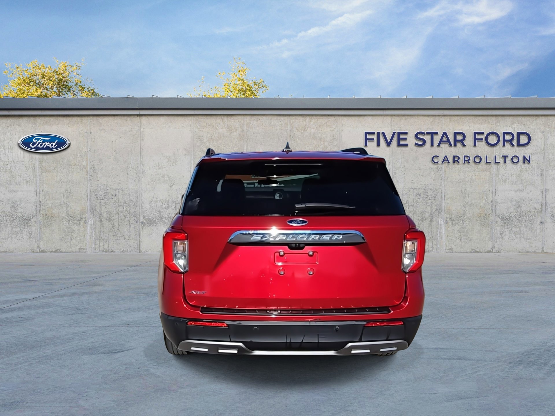 Certified 2023 Ford Explorer XLT w/ Equipment Group 202A image 4