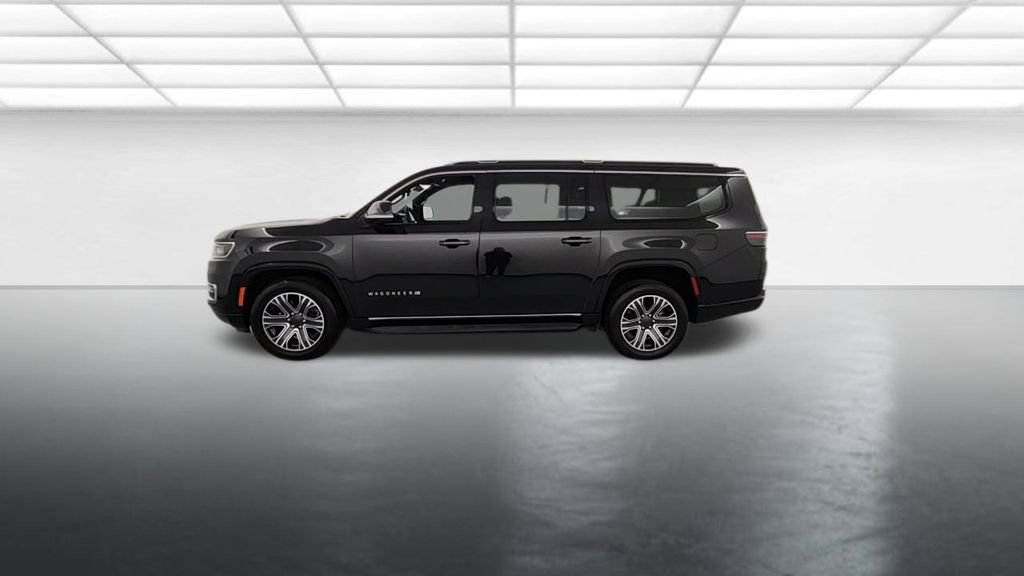 Used 2024 Jeep Wagoneer L Series II w/ Flexible Seating Group image 5
