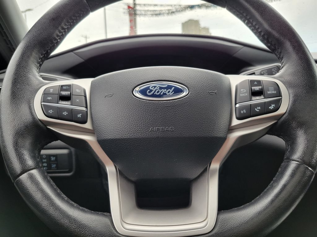 Certified 2024 Ford Explorer Limited w/ Equipment Group 301A AWD/4WD image 13