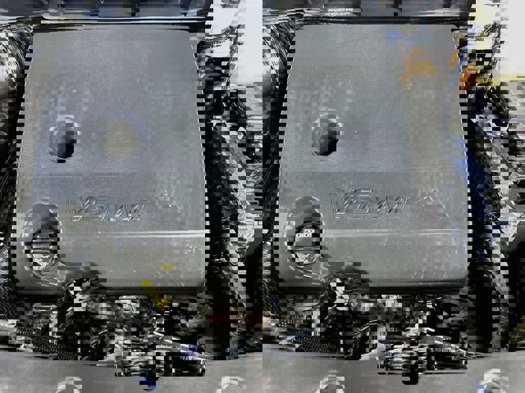 Used 2023 Buick Enclave Avenir w/ Avenir Technology Package AWD/4WD image 12