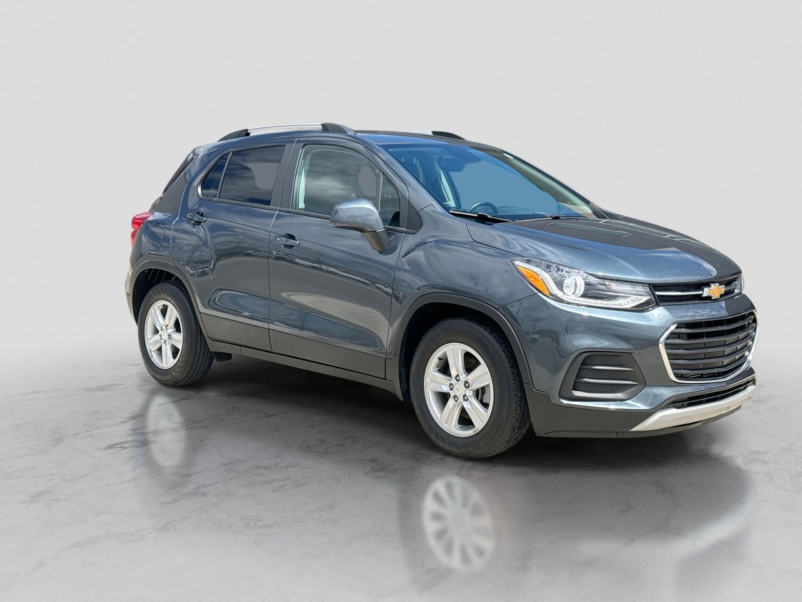 Used 2022 Chevrolet Trax LT w/ LT Convenience Package FWD image 10