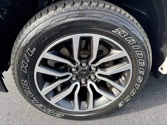 Used 2025 RAM 1500 Limited AWD/4WD image 10