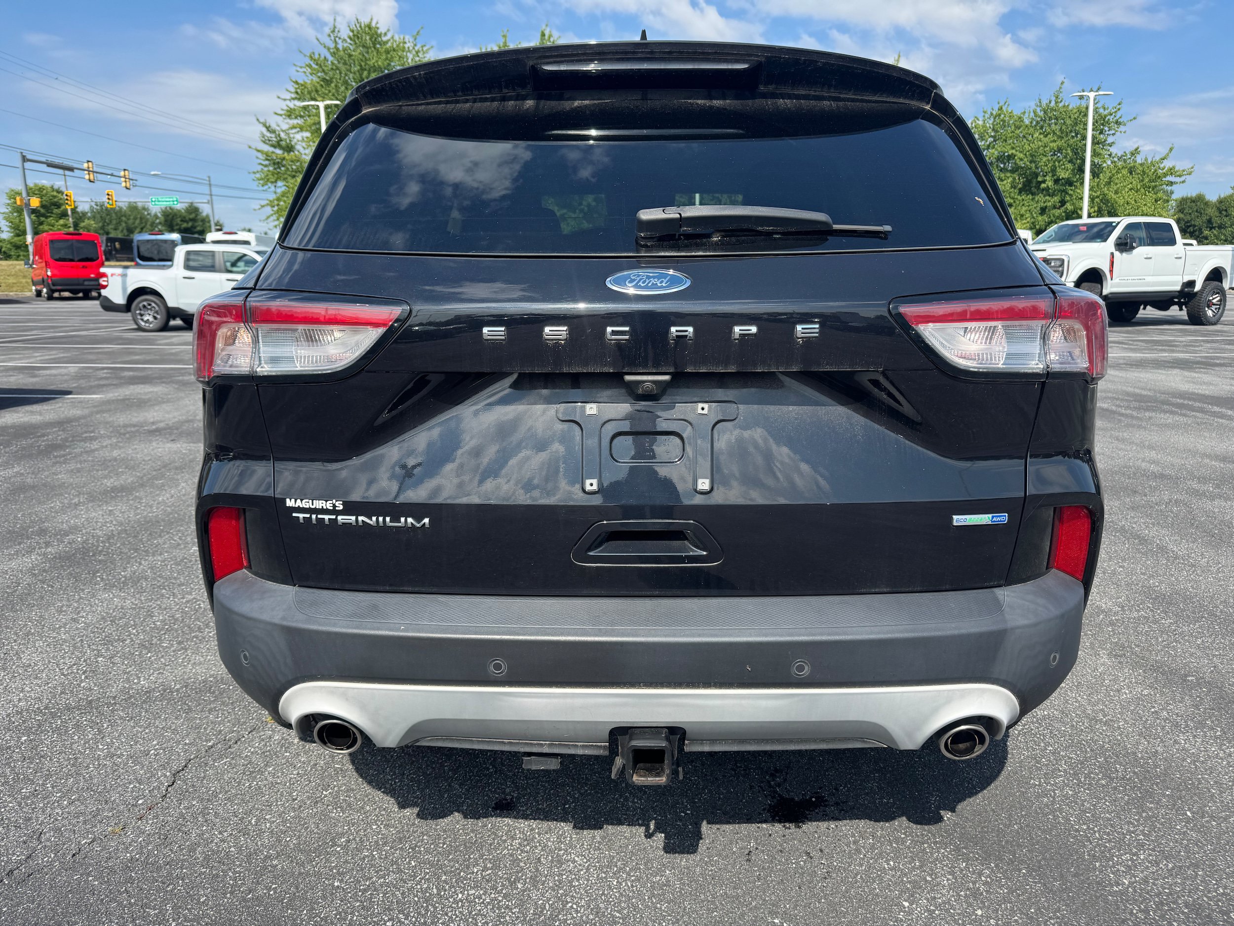 Certified 2020 Ford Escape Titanium w/ Titanium Premium Package 2.0 AWD/4WD image 4