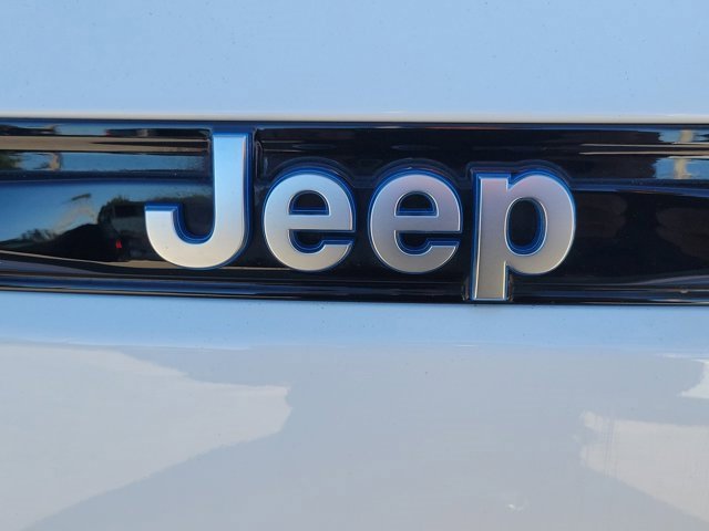 Used 2022 Jeep Grand Cherokee Summit image 14