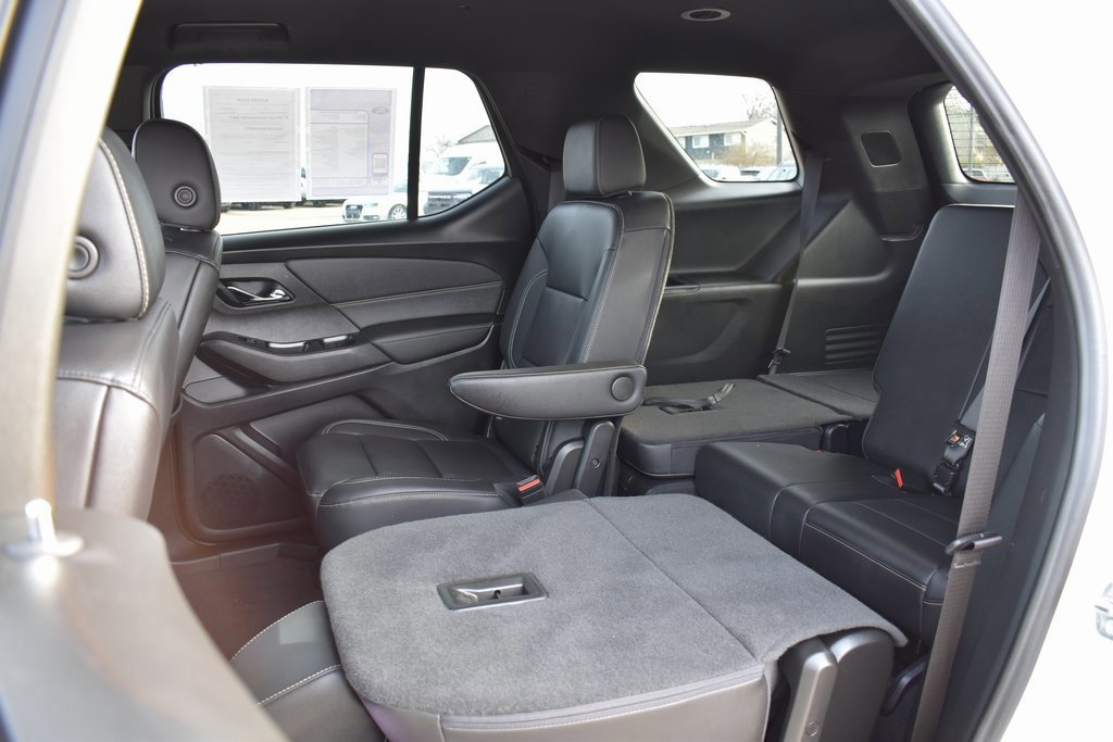 Used 2023 Chevrolet Traverse LT image 8
