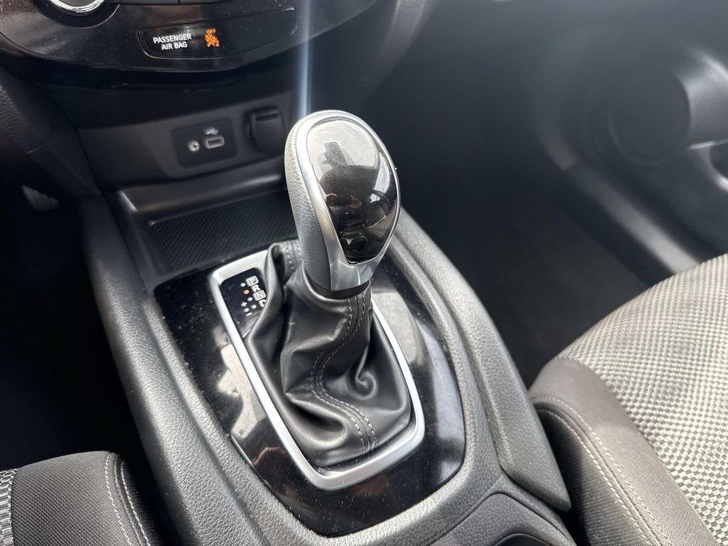 Used 2020 Nissan Rogue Sport SV w/ All-Weather Package AWD/4WD image 24