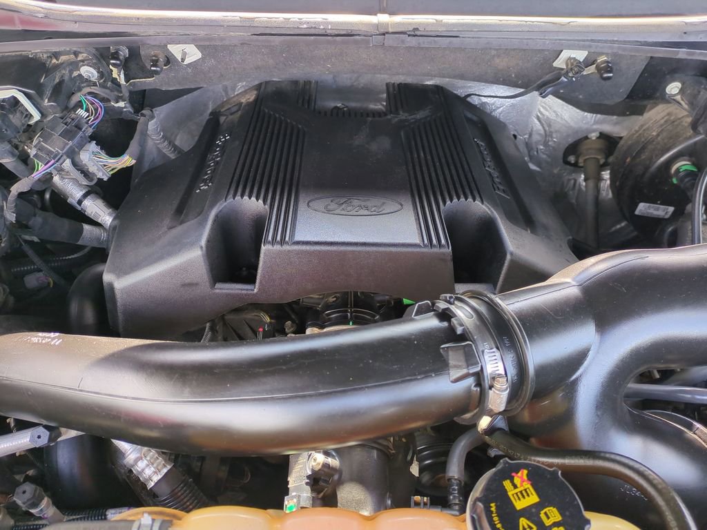 Certified 2018 Ford F150 Lariat image 24