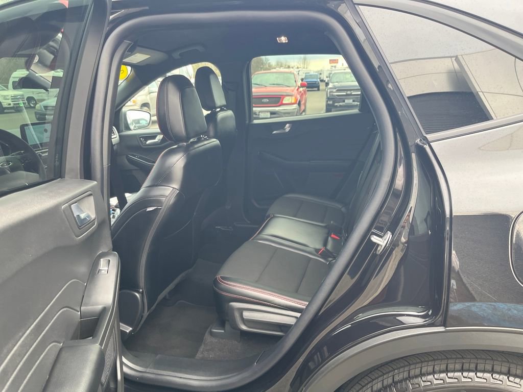 Certified 2025 Ford Escape ST-Line image 33