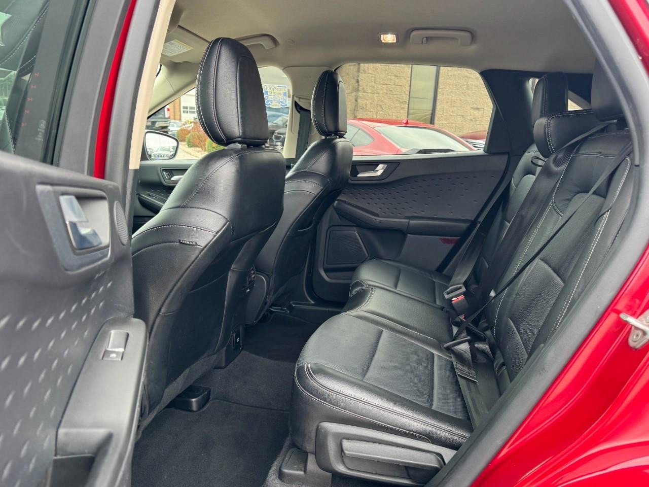 Certified 2020 Ford Escape Titanium image 10