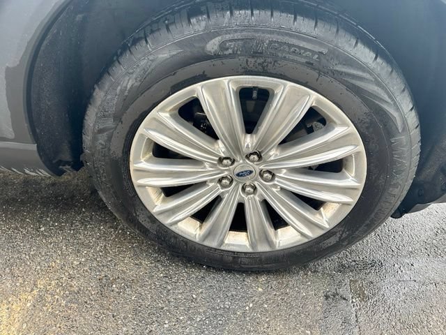 Certified 2020 Ford Explorer Limited w/ Class III Trailer Tow Package AWD/4WD image 37
