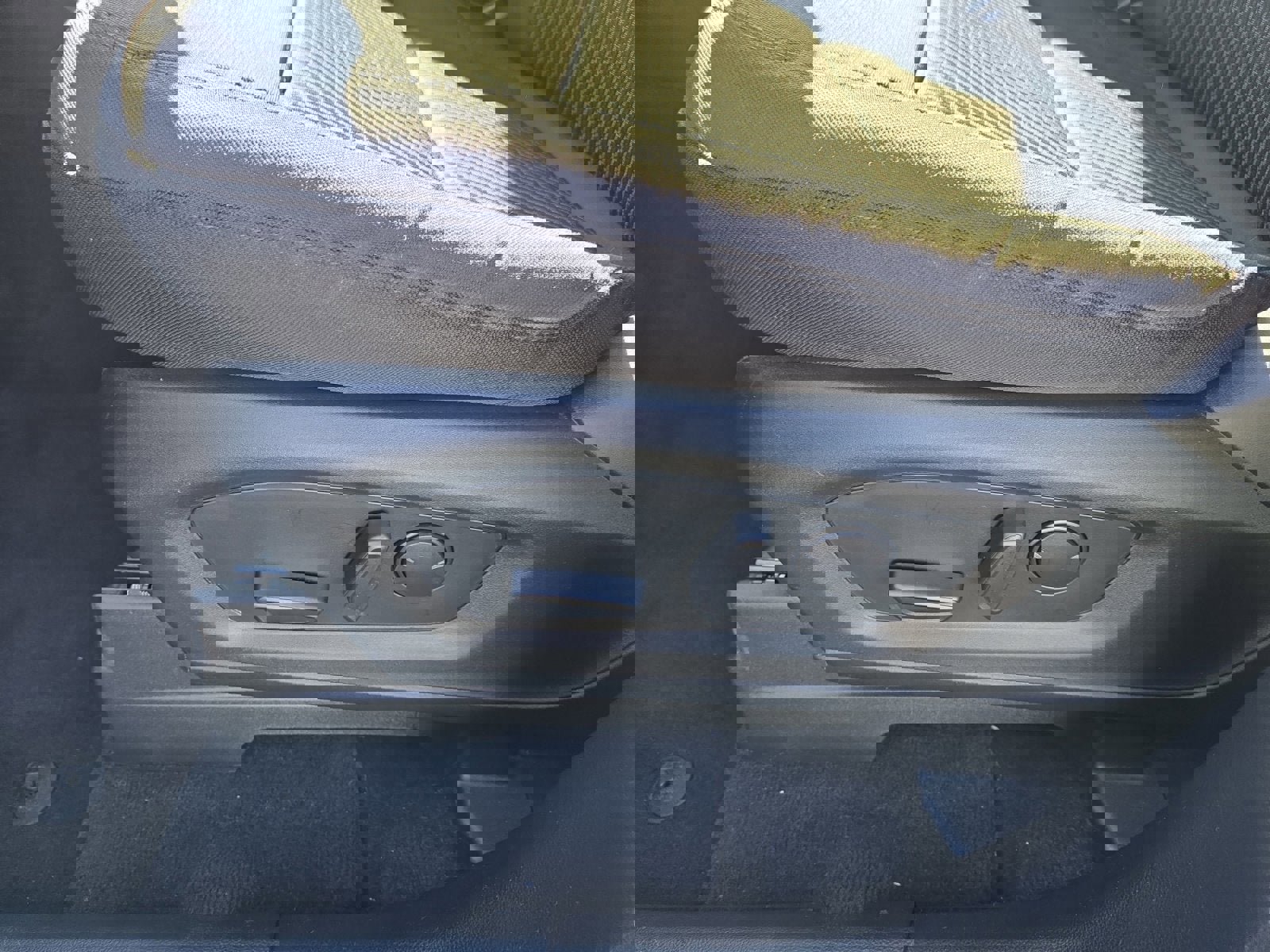 Certified 2022 Ford Explorer XLT image 12