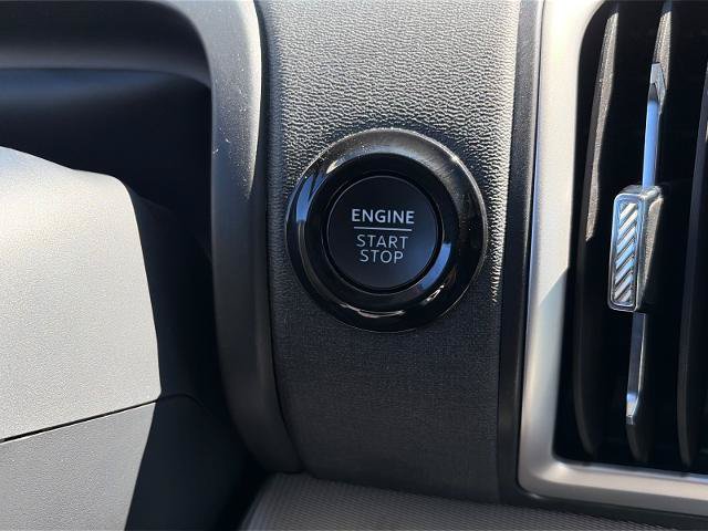 Certified 2025 Ford Expedition Active AWD/4WD image 8