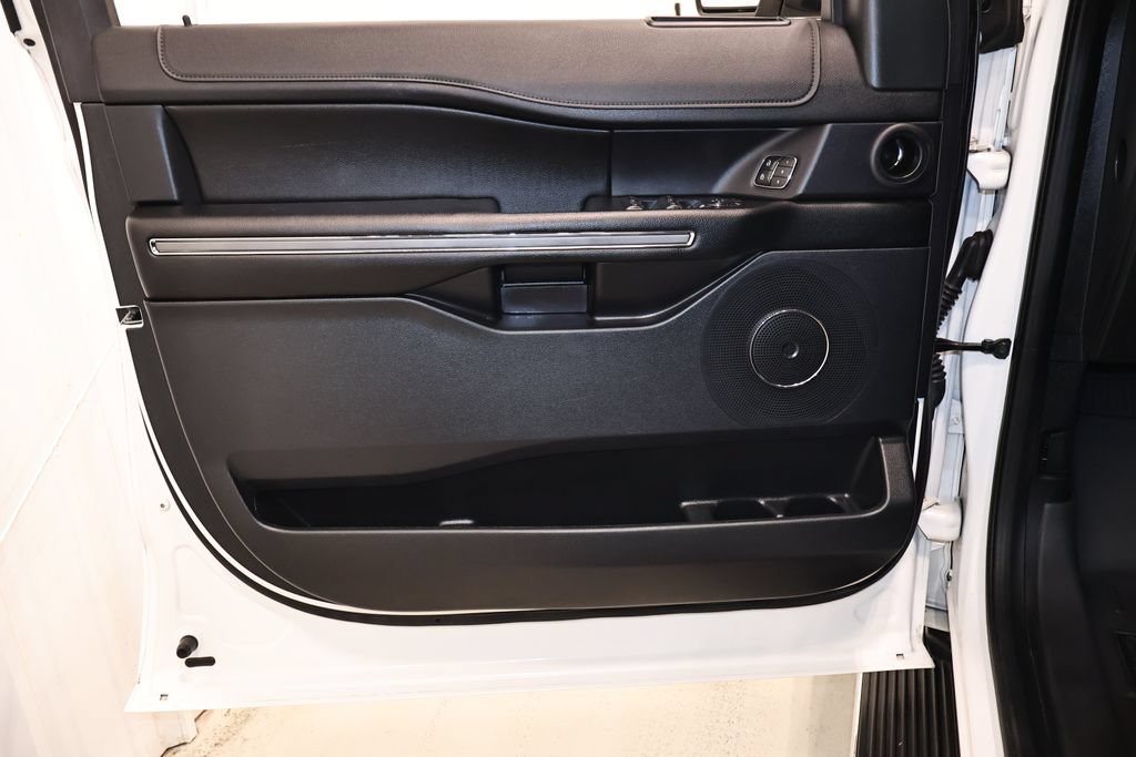Certified 2021 Ford Expedition XLT AWD/4WD image 11