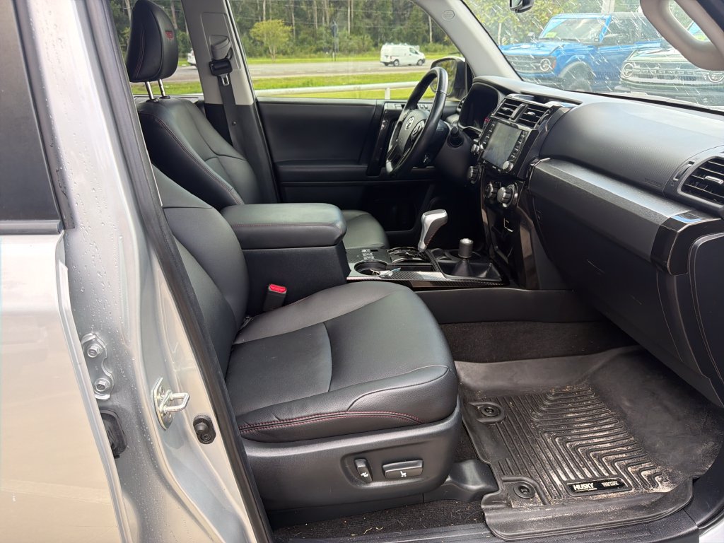 Used 2023 Toyota 4Runner TRD Off-Road Premium w/ Moonroof Package AWD/4WD image 29