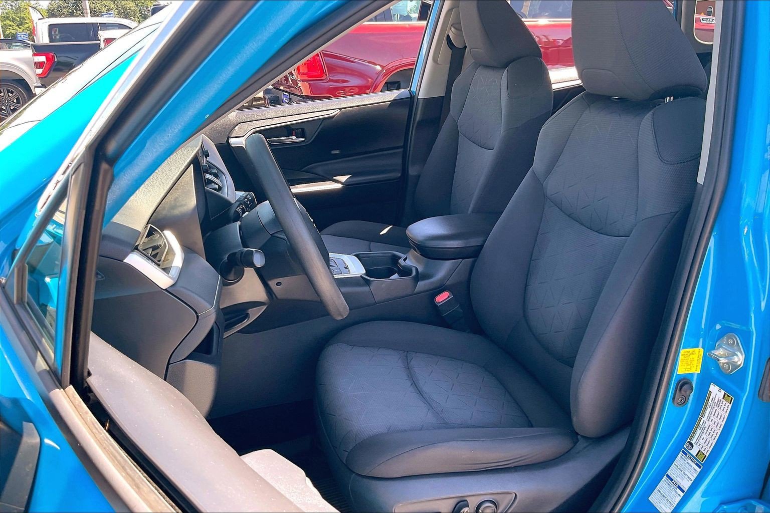 Used 2020 Toyota RAV4 XLE w/ All Weather Liner Package AWD/4WD image 23