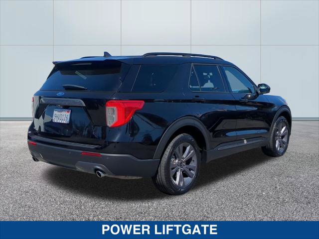 Certified 2023 Ford Explorer XLT w/ Equipment Group 202A RWD image 5