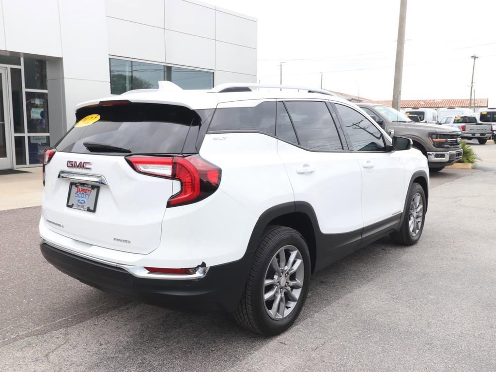 Used 2022 GMC Terrain SLT image 5