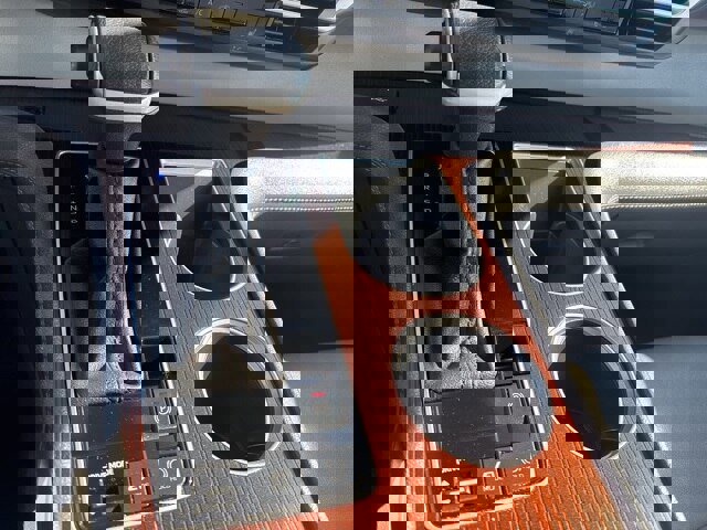 Used 2024 Toyota Sienna XLE image 19