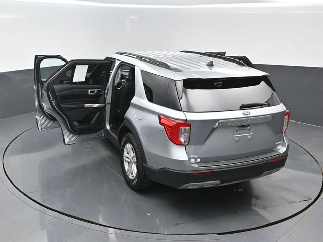 Certified 2024 Ford Explorer XLT w/ Equipment Group 202A AWD/4WD image 24