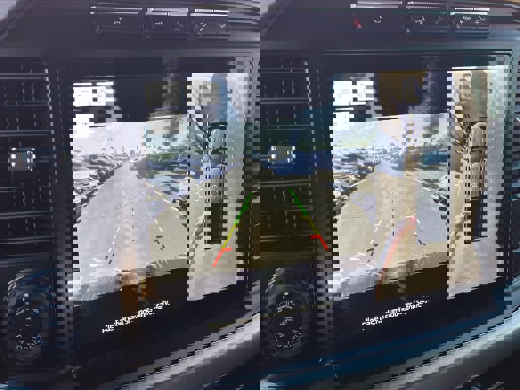 Certified 2023 Ford F150 Lariat w/ Equipment Group 502A High image 28