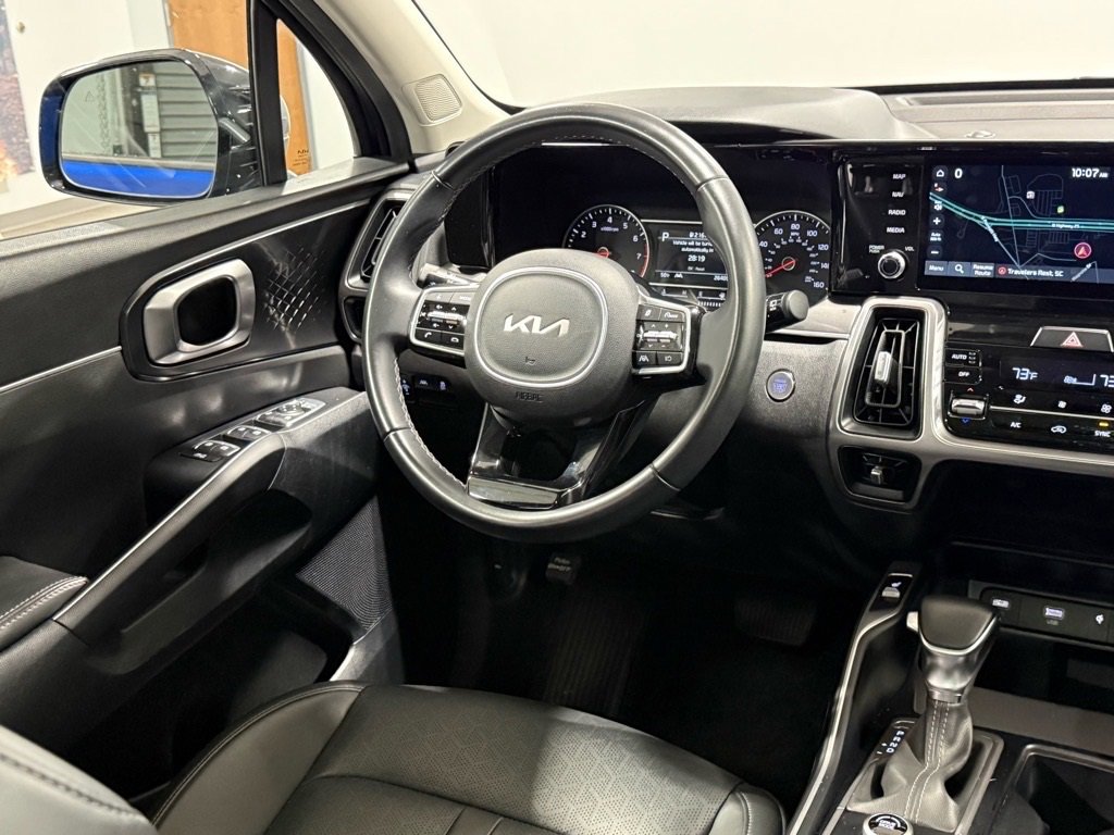 Used 2023 Kia Sorento S w/ Panoramic Sunroof Package image 11