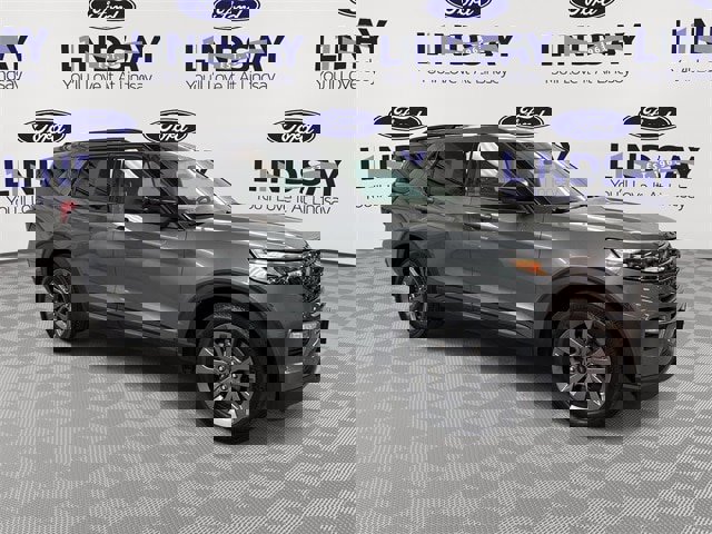 Certified 2022 Ford Explorer XLT w/ Equipment Group 202A