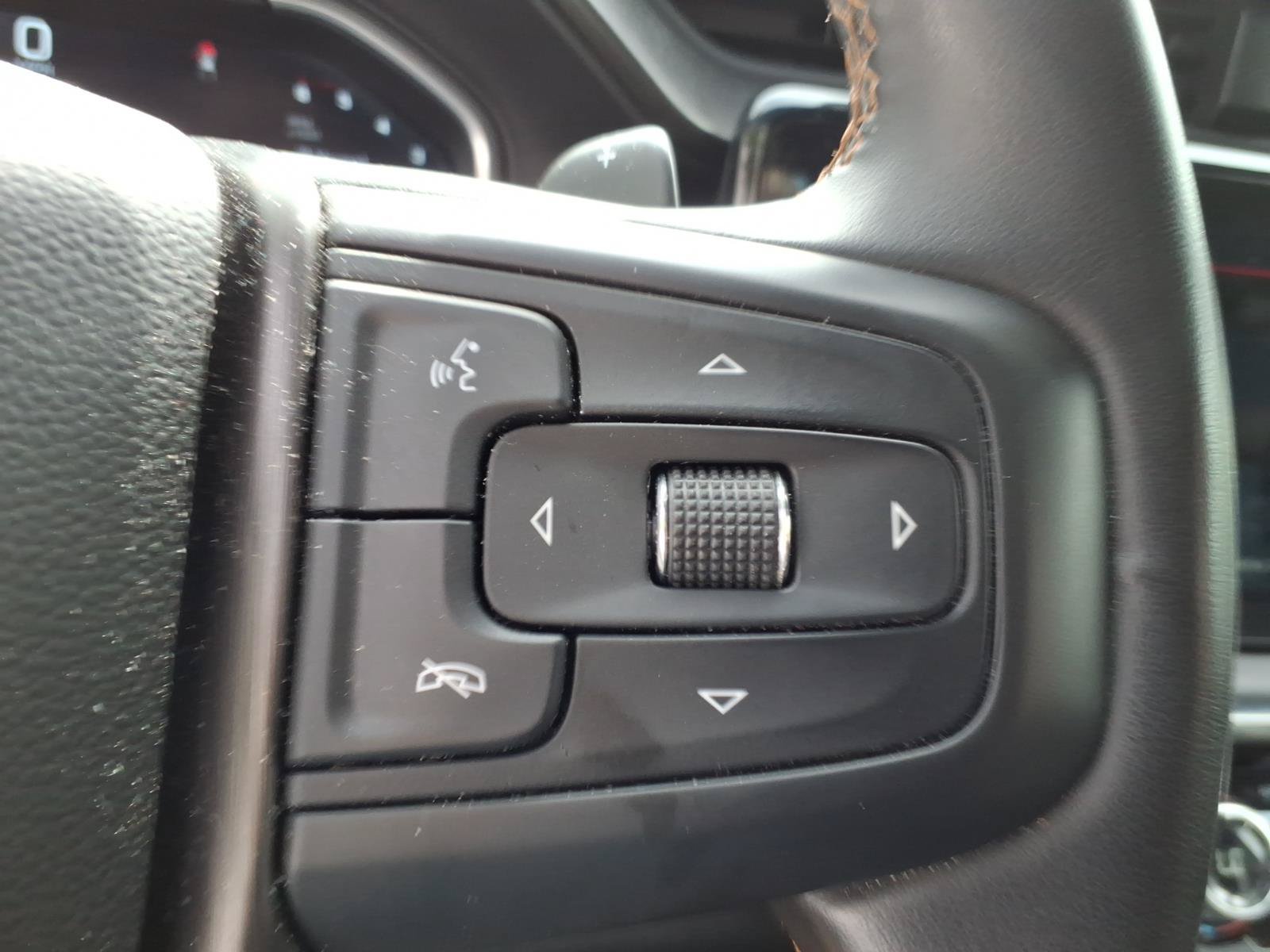 Used 2023 GMC Sierra 1500 AT4 w/ AT4 Premium Package AWD/4WD image 24