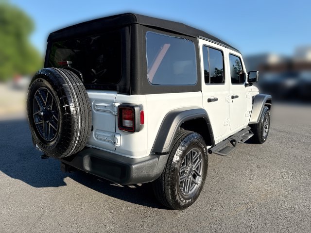 Used 2024 Jeep Wrangler Unlimited Sport AWD/4WD image 8