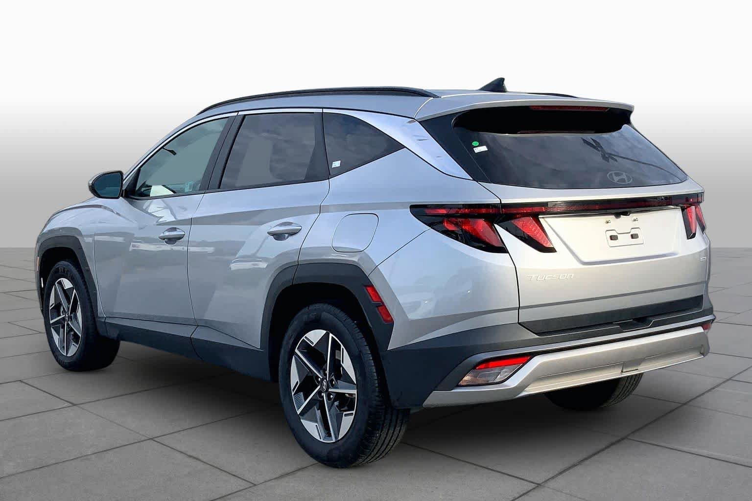Used 2025 Hyundai Tucson SEL AWD/4WD image 11