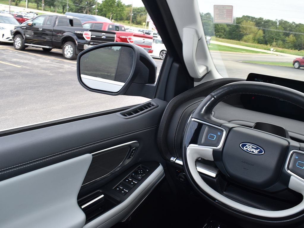 Certified 2025 Ford Expedition Max Platinum AWD/4WD image 22