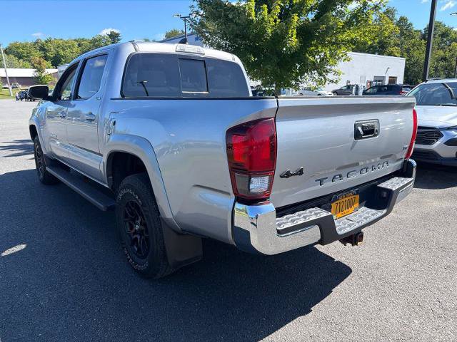 Used 2021 Toyota Tacoma SR5 AWD/4WD image 2