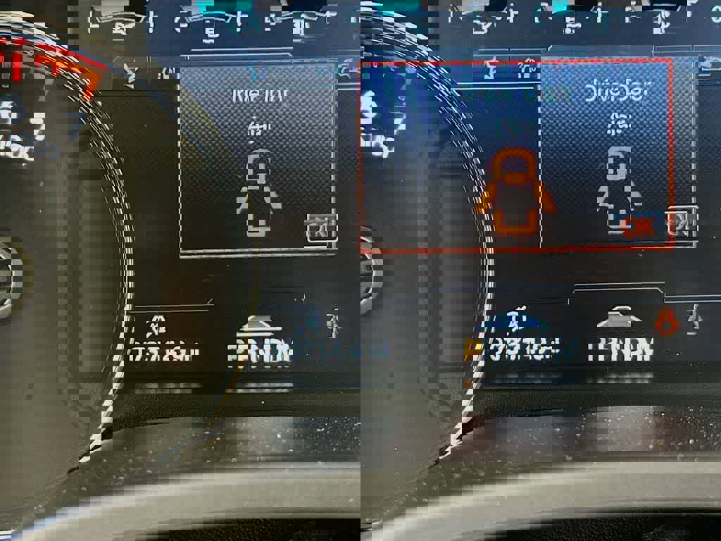 Certified 2019 Ford F150 Platinum w/ Equipment Group 701A Luxury image 23