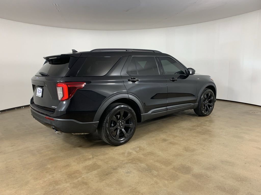 Certified 2023 Ford Explorer ST-Line AWD/4WD image 8