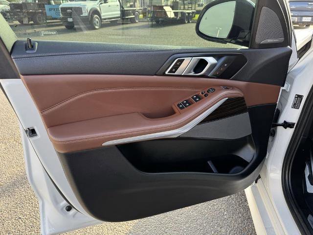 Used 2023 BMW X5 sDrive40i w/ M Sport Package image 12