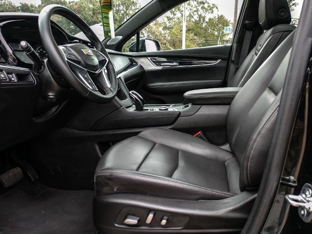 Used 2025 Cadillac XT5 Premium Luxury image 12